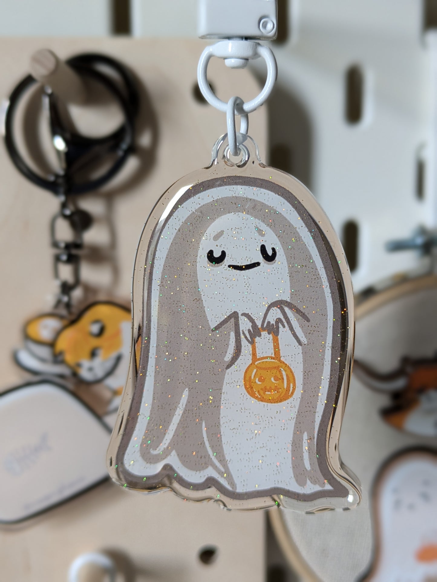 Ghostie Glitter Keyring 2