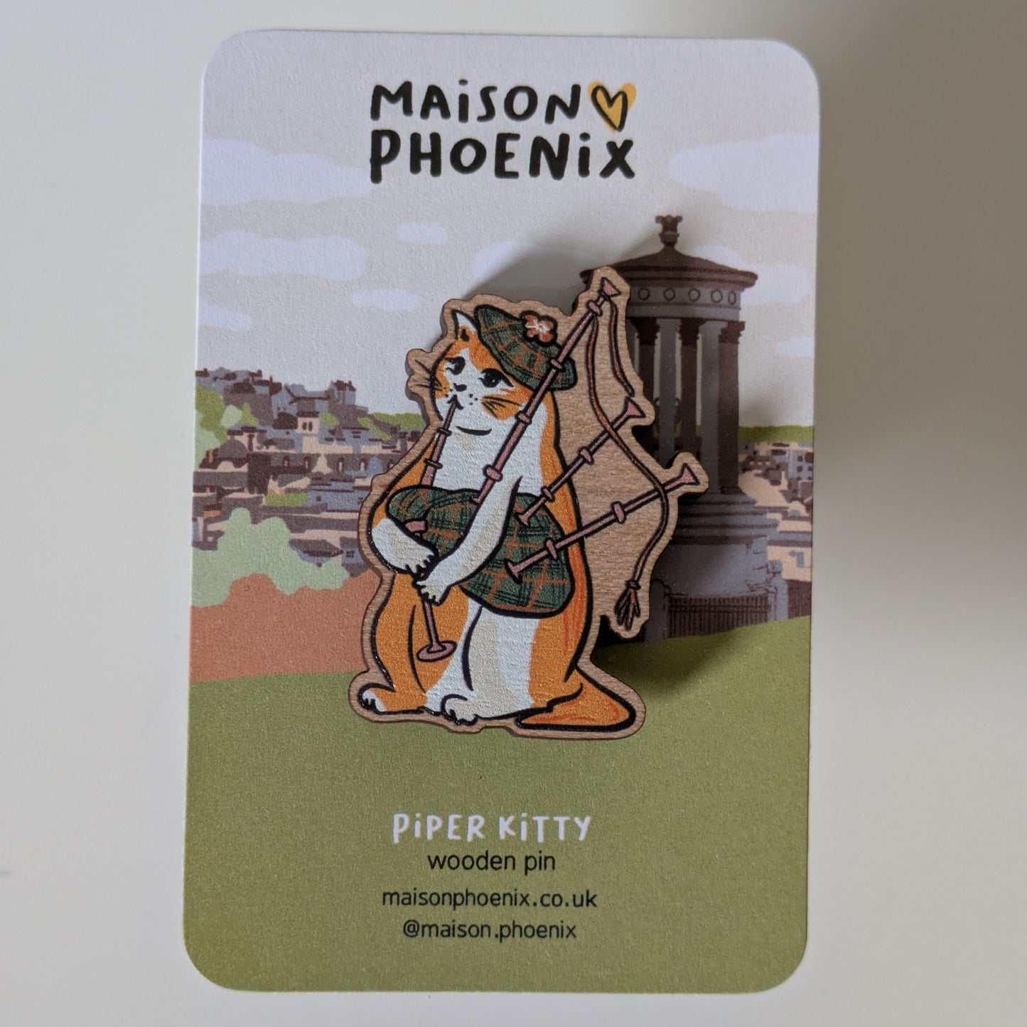 Piper Kitty Wooden Pin 4