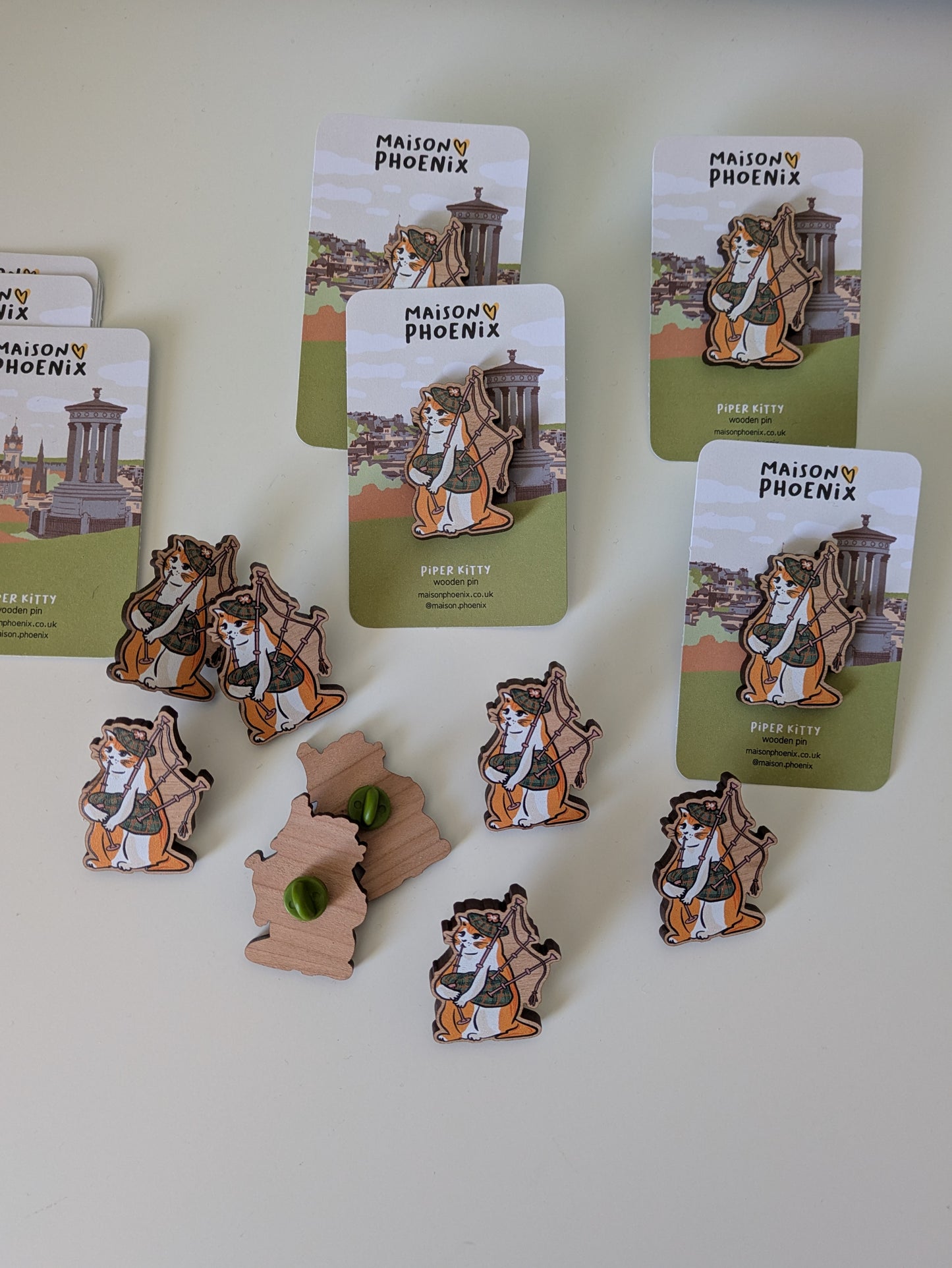 Piper Kitty Wooden Pin 6