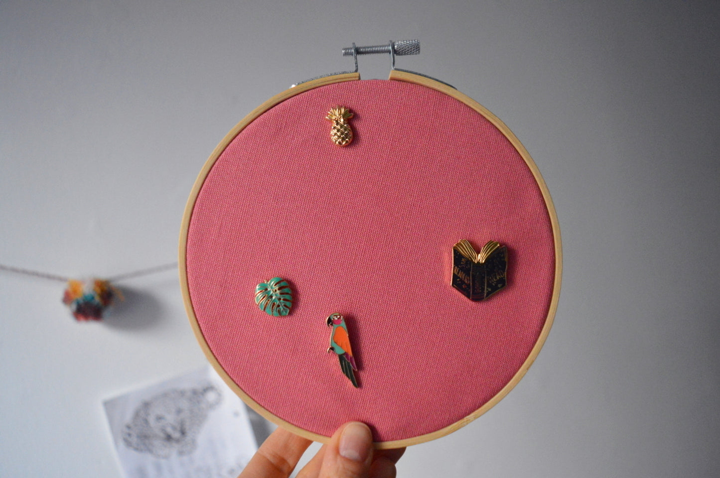 Rose Pink 15cm / 6" Pin Display 4