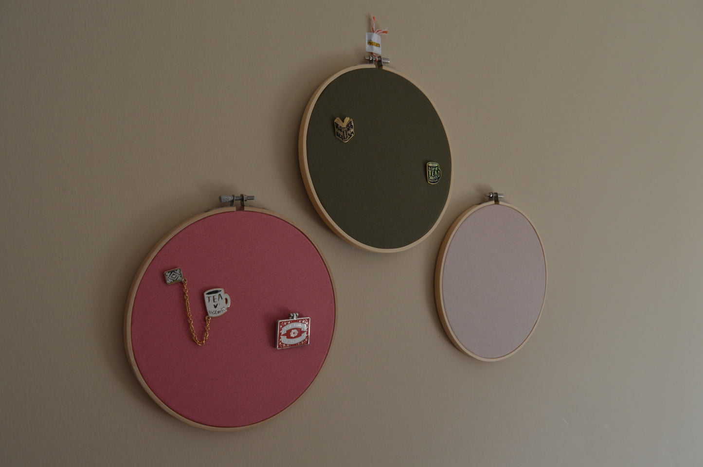 Pink Latte Olive Green 20cm / 8" Pin Display 5