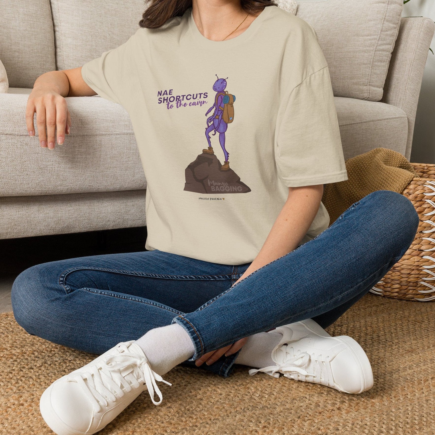 Munro Bagging T-Shirt - Sand 4