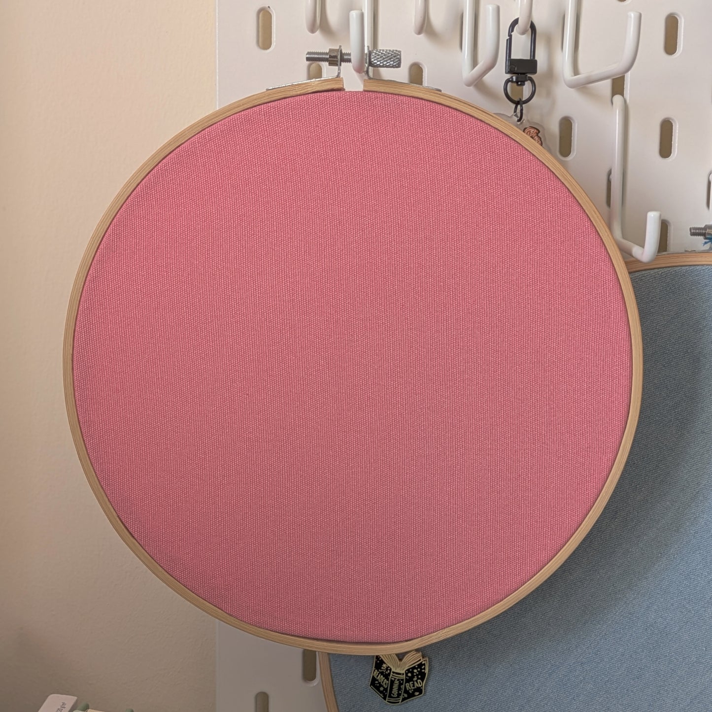 Rose Pink 20cm / 8" Pin Display - Seconds 1