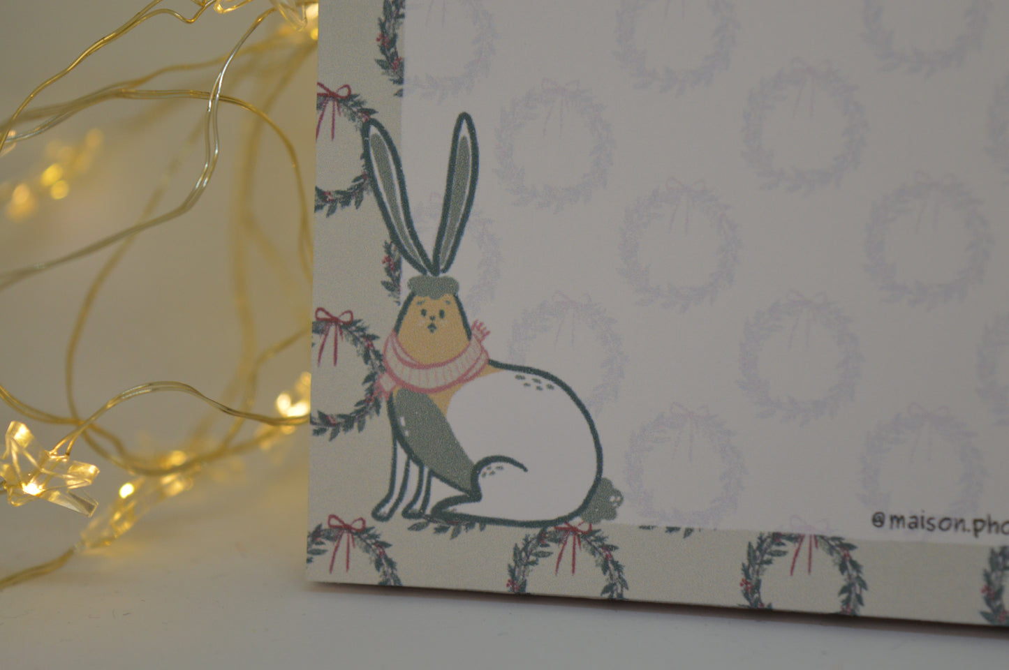 Hare and Wreath Memopad 3