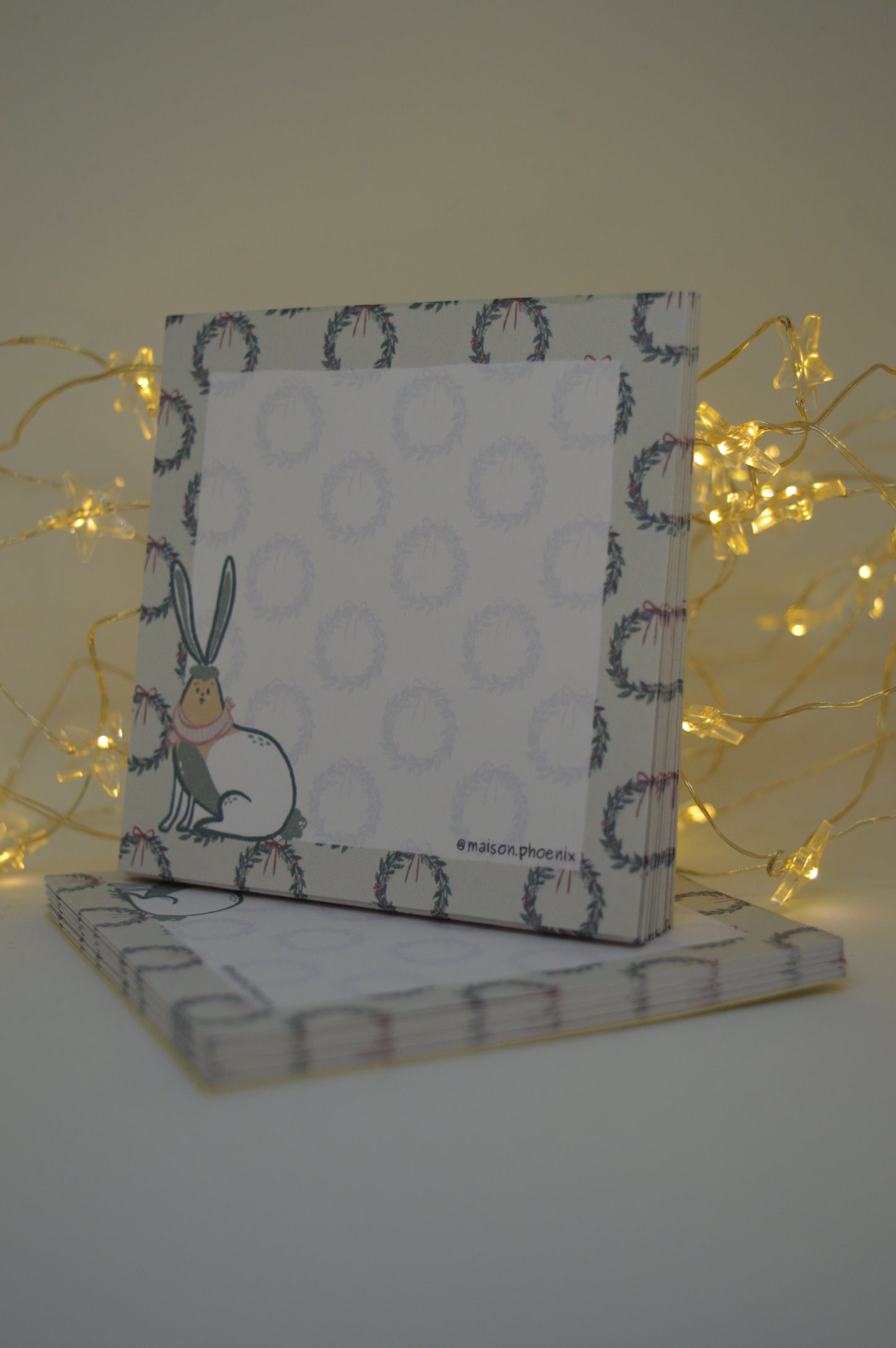 Hare and Wreath Memopad 4