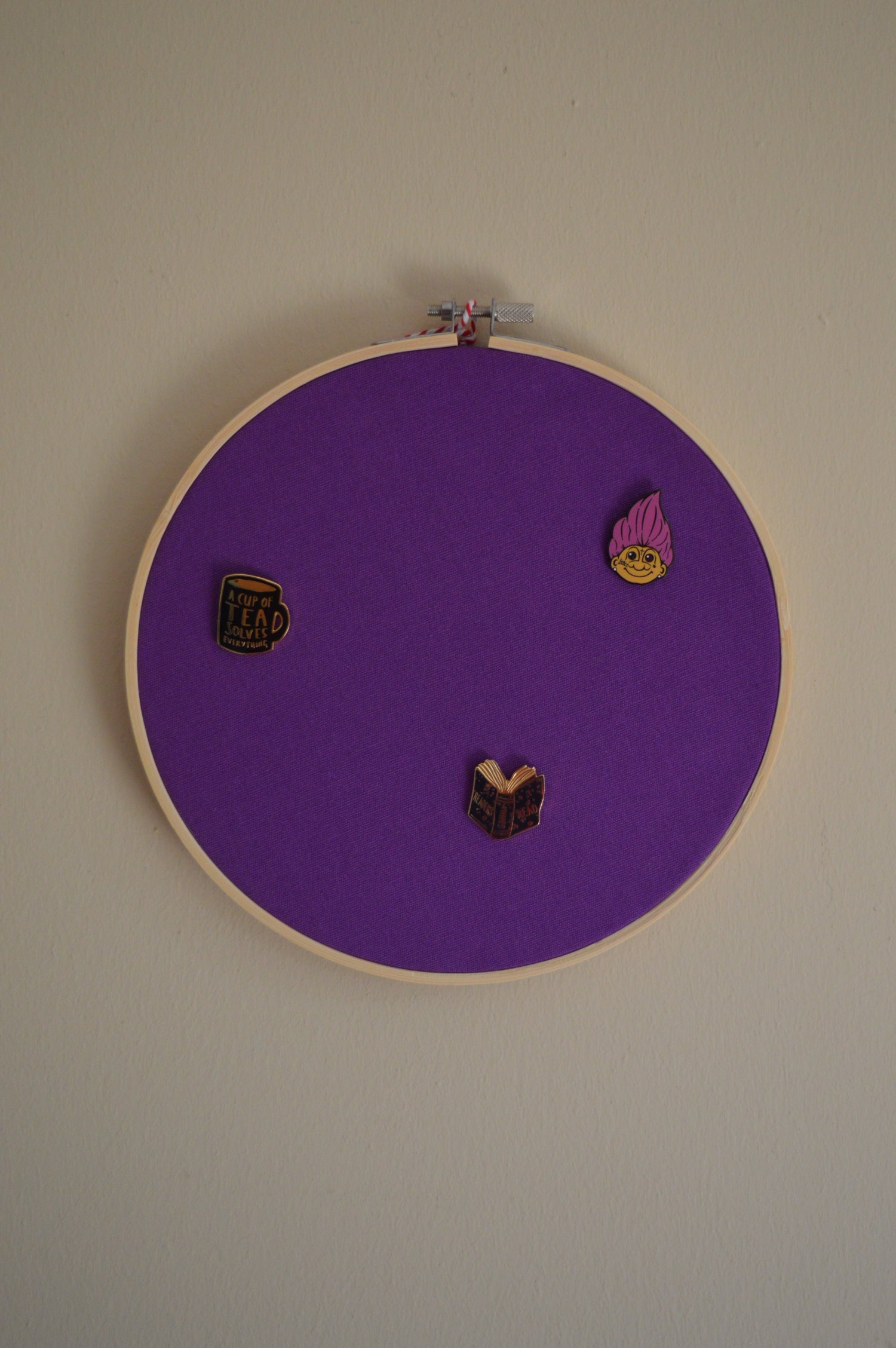 Purple 20cm / 8" Pin Display 4